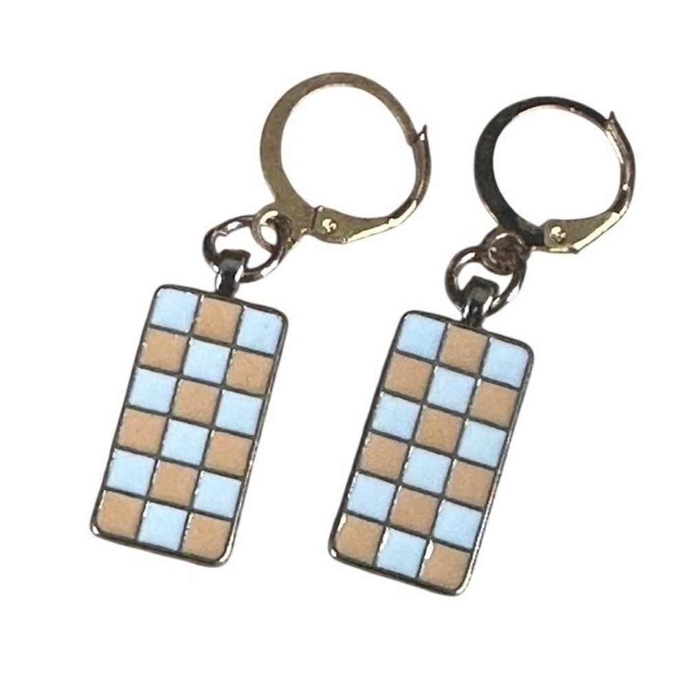 Checkered Peach White Enamel Rectangle Drop Leverback Earrings Gold Tone Retro